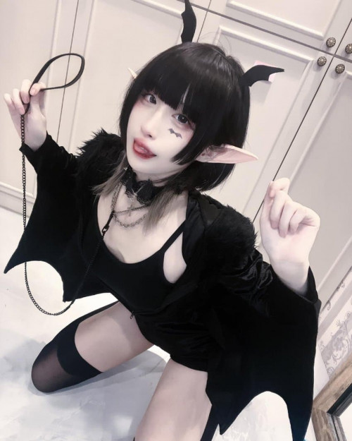 다리 벌려서 박고 싶다