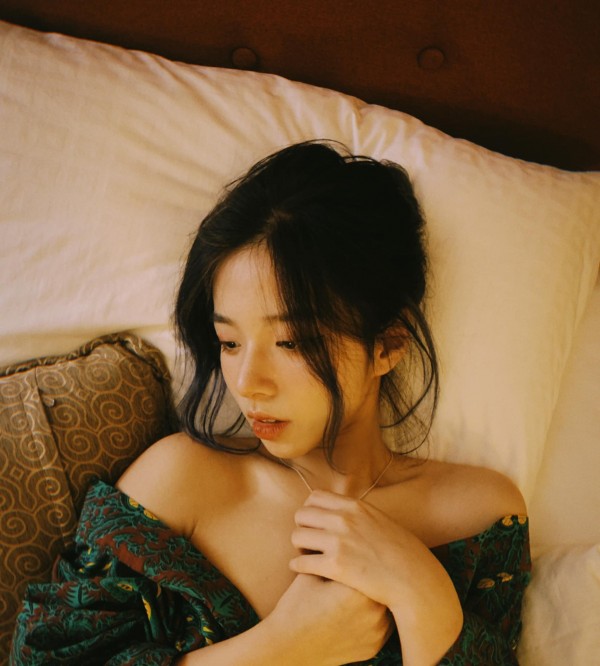 미모의 베트남 여대생